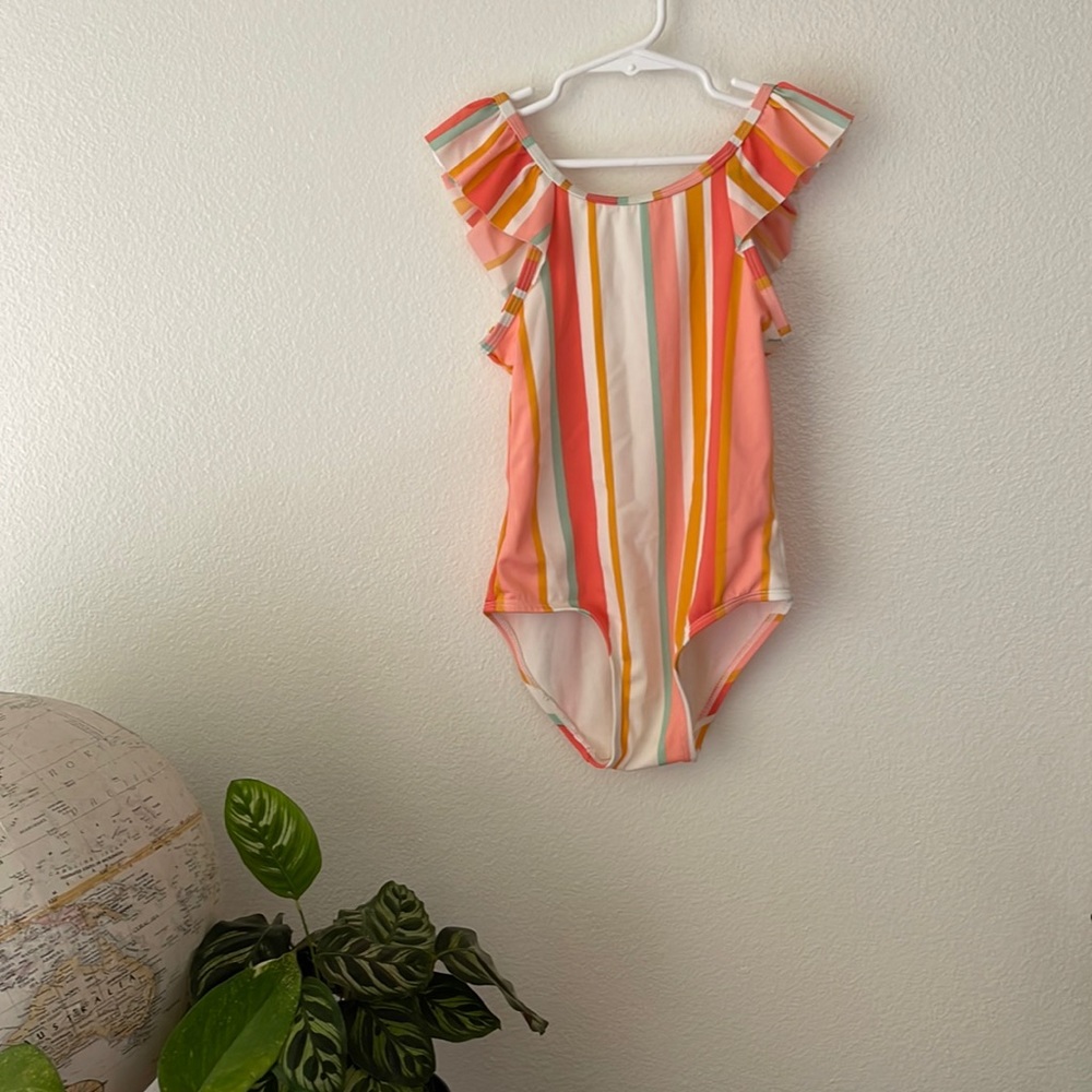 Ruffle sleeve swimsuit